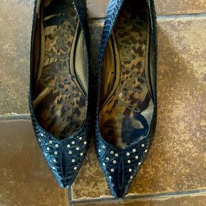 Black croc studded Sam Edelman pointy flats, 8